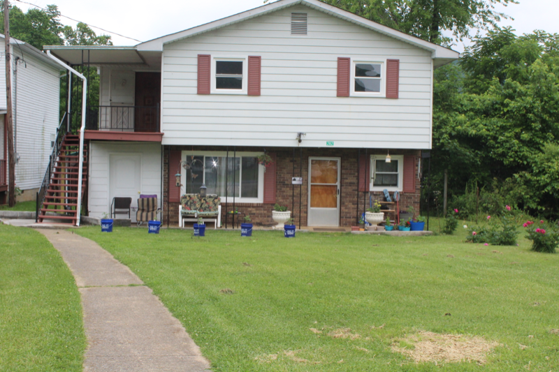 Hampton Apartment: 202 Mountain View Dr B