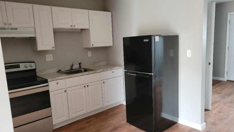 Warner Robins Apartment: 99 Chris Drive