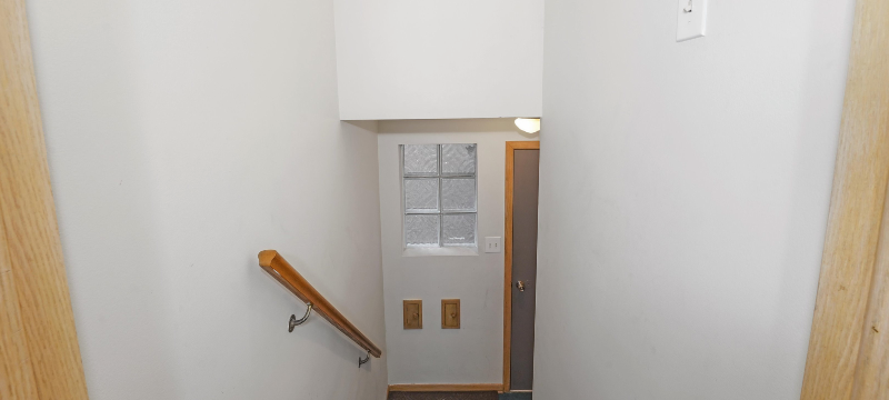 Cicero Apartment: 3803 S Lombard Ave