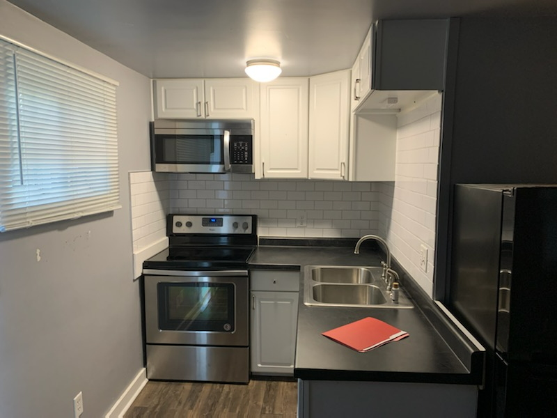 Kenosha Apartment: 8732 Sheridan