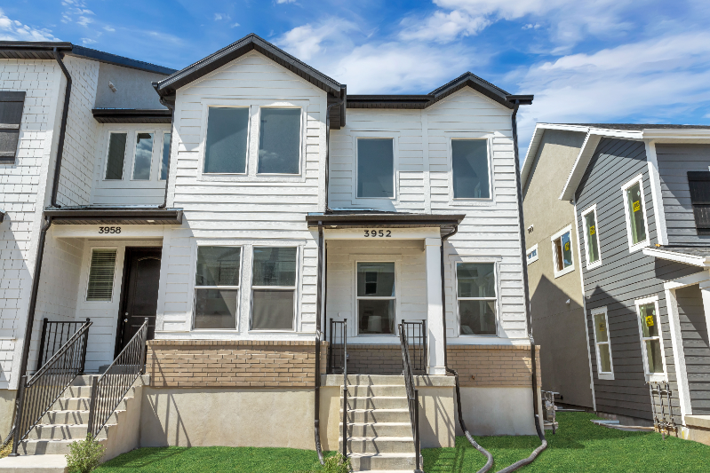 Lehi Townhome: 3952 W Hardman Way