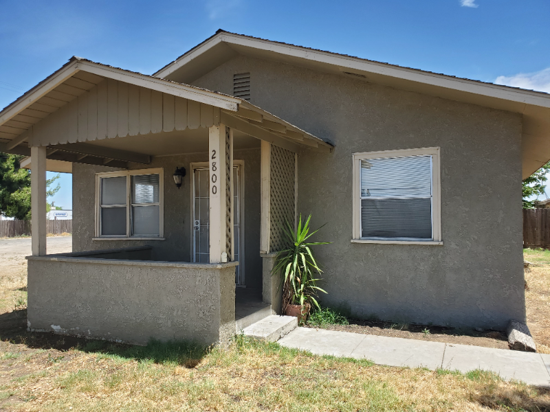 Turlock House: 2800 Lander Ave