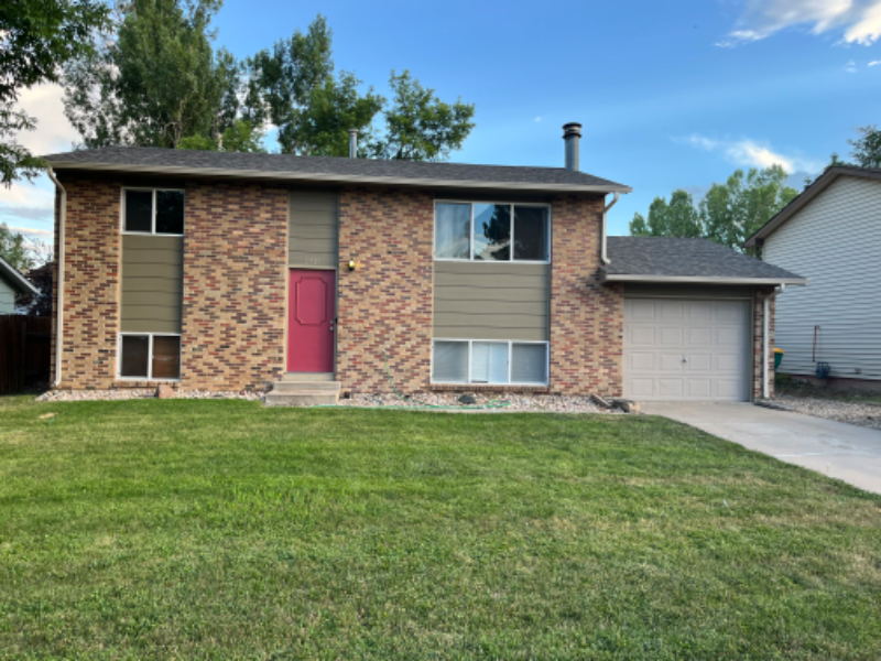 Fort Collins House: 2537 W Laurel St