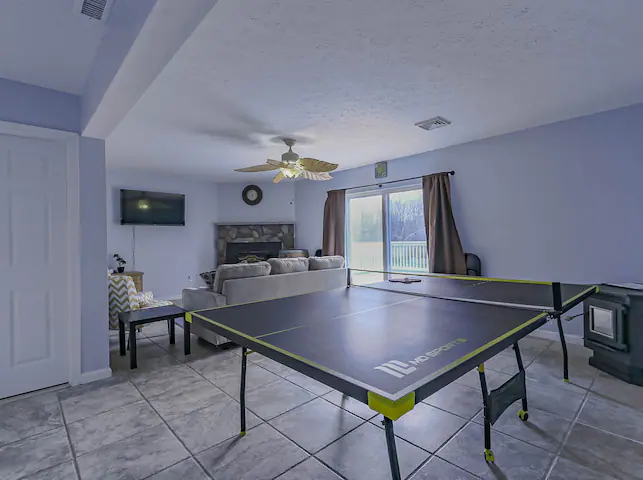 Long Pond House: 1019 Cricket Ln